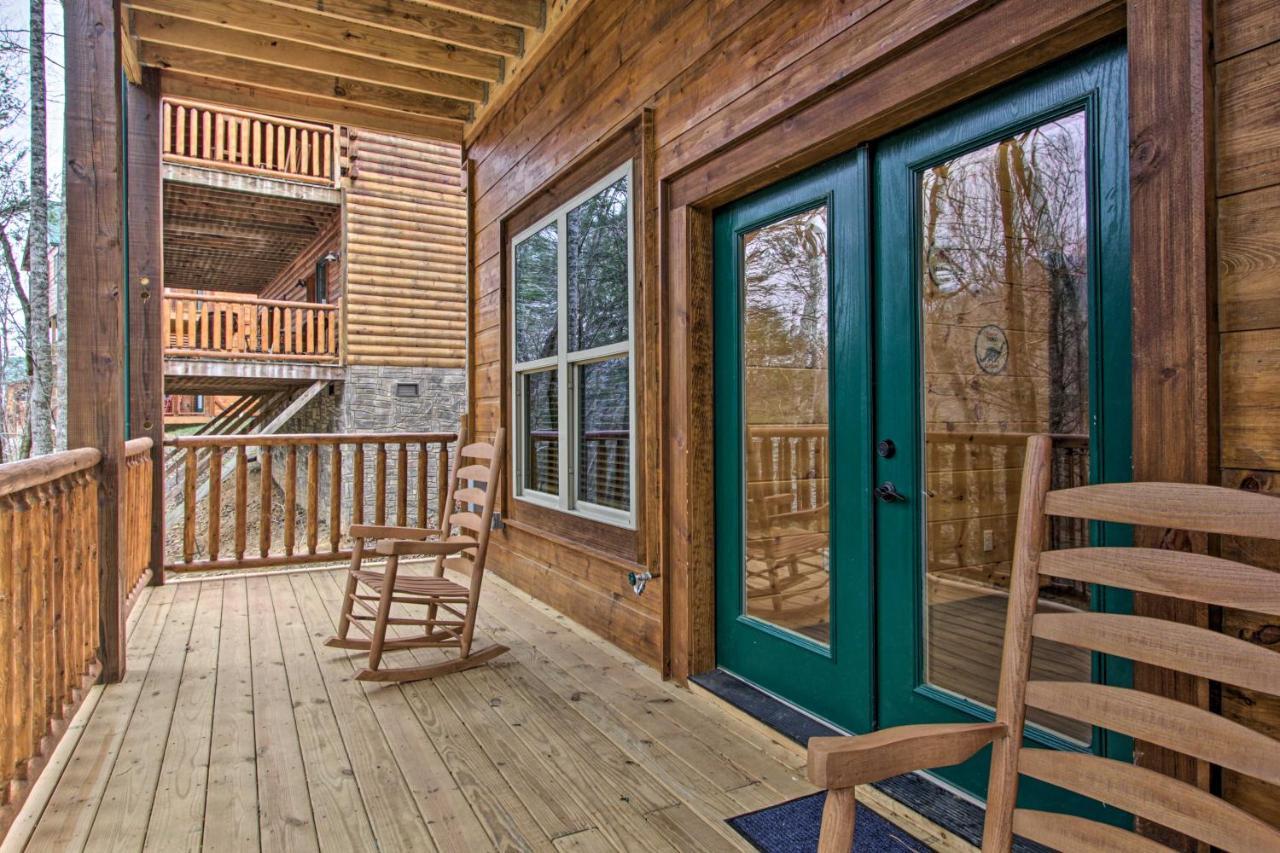 Luxe Cabin With Home Theater Less Than 2 Miles To 개틀린버그 외부 사진