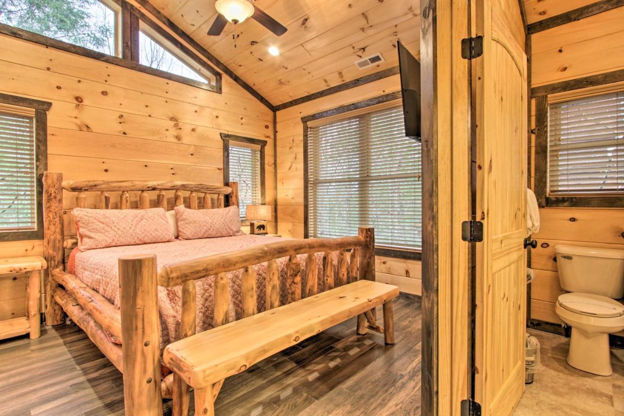 Luxe Cabin With Home Theater Less Than 2 Miles To 개틀린버그 외부 사진