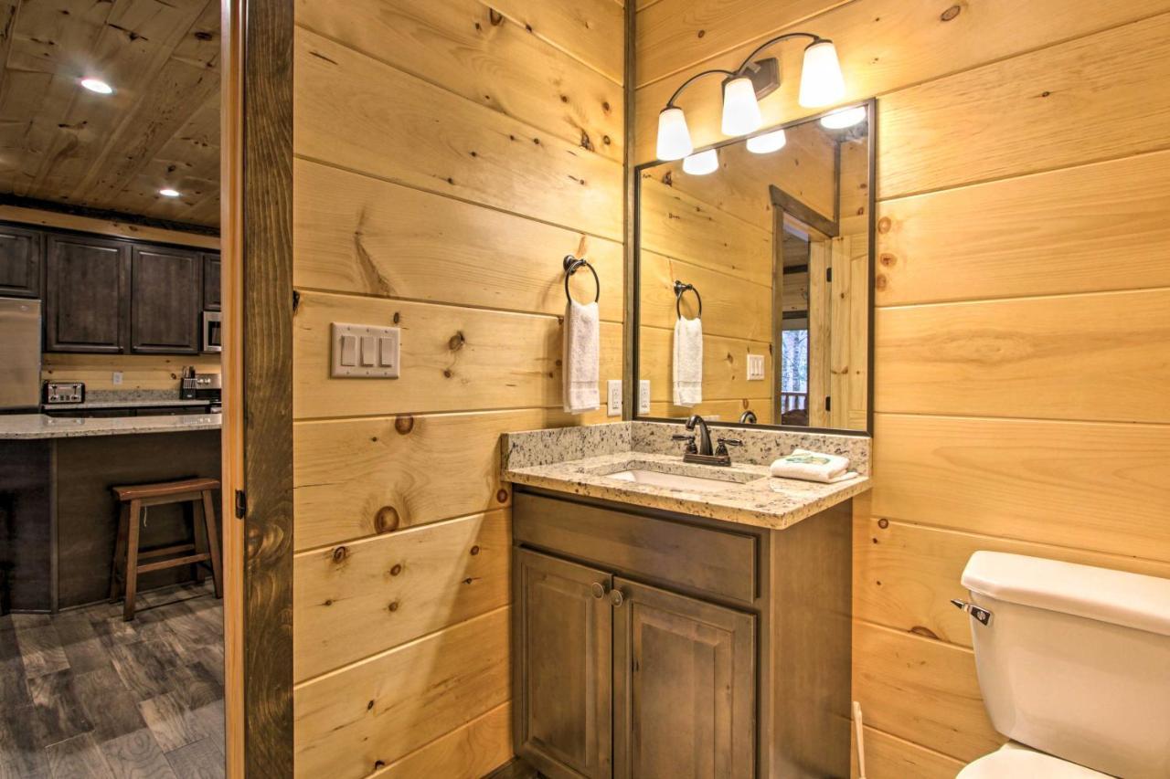 Luxe Cabin With Home Theater Less Than 2 Miles To 개틀린버그 외부 사진