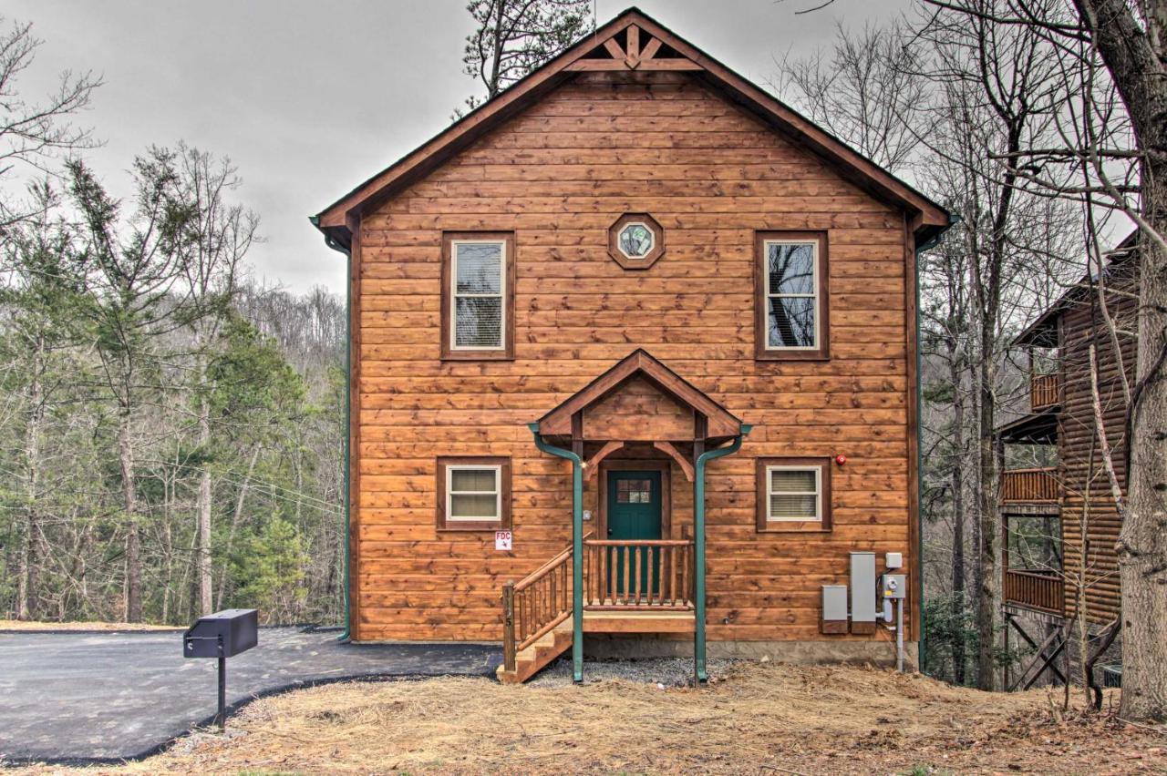 Luxe Cabin With Home Theater Less Than 2 Miles To 개틀린버그 외부 사진
