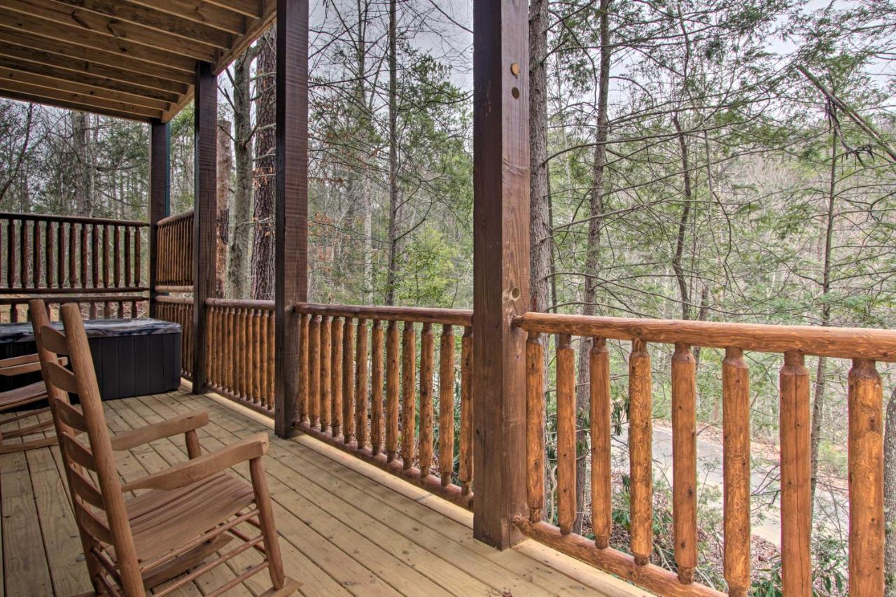 Luxe Cabin With Home Theater Less Than 2 Miles To 개틀린버그 외부 사진