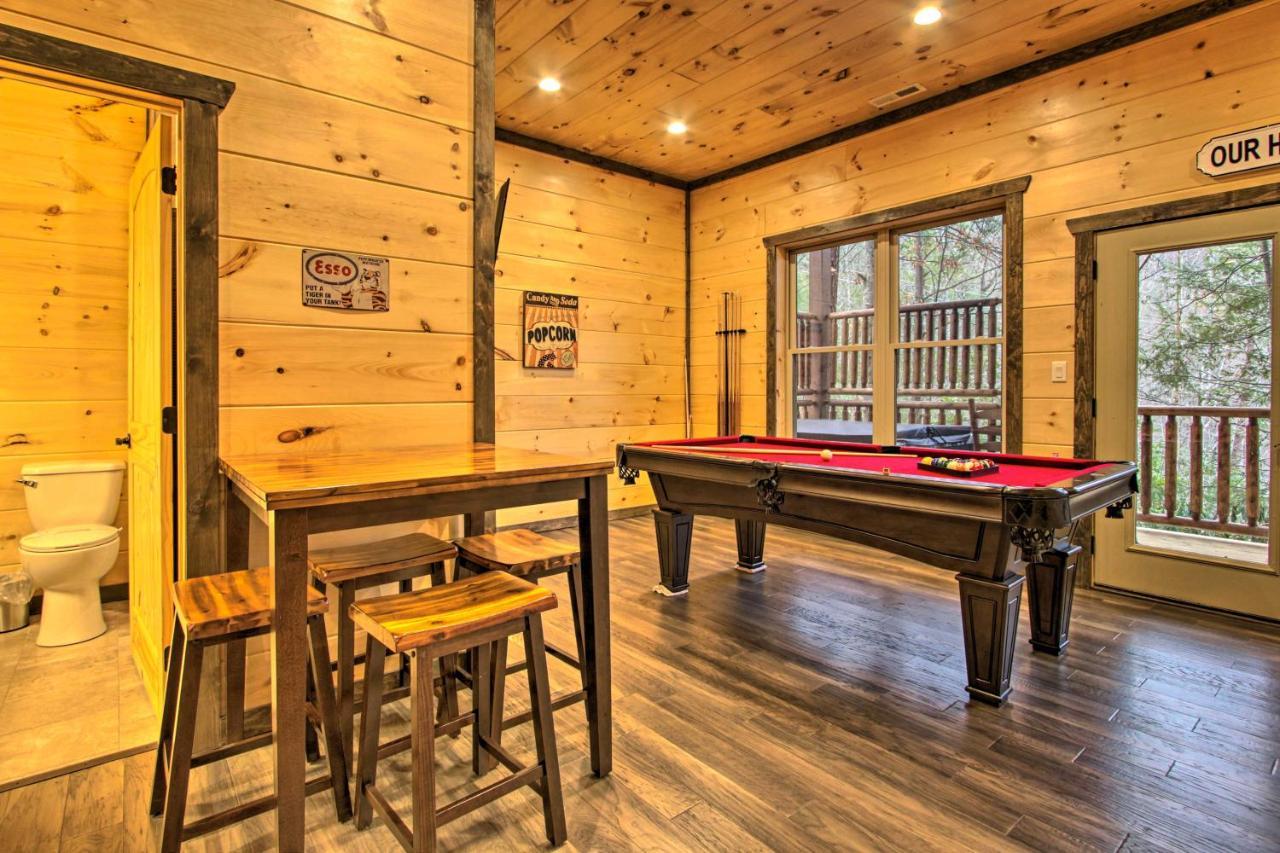 Luxe Cabin With Home Theater Less Than 2 Miles To 개틀린버그 외부 사진